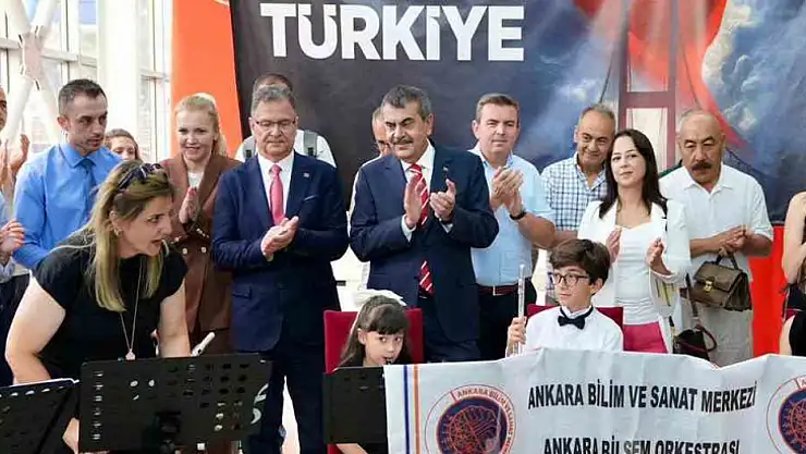 Bakan Tekin'den LGS açıklaması: Pis koku arayan CHP Genel Merkezi'nden çıksın