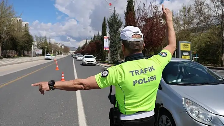 Bakanlıktan hız sınırı toleransı açıklaması