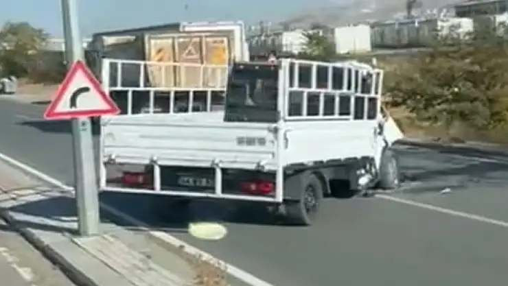 Hafriyat kamyonu ile kamyonet çarpıştı: 1 ölü