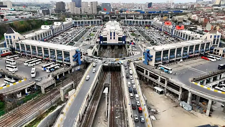 Büyük İstanbul Otogarı'nda Bayram Yoğunluğu