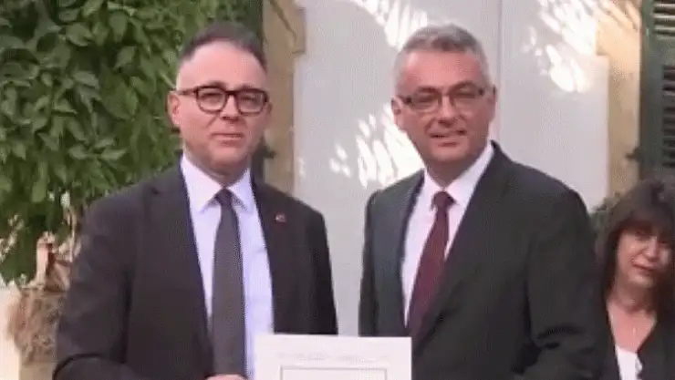 KKTC'nin 6. Cumhurbaşkanı Erhürman mazbatasını aldı