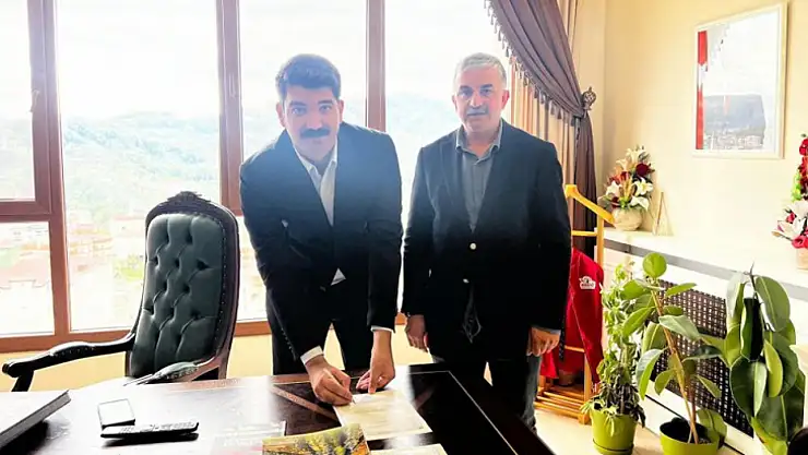 Korgan Kaymakamı futbolcu oluyor