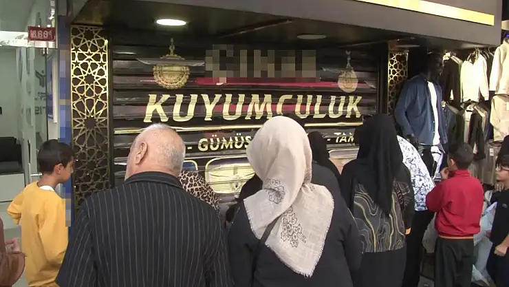 Kuyumcu vurgunu: Altınlarla kayboldu