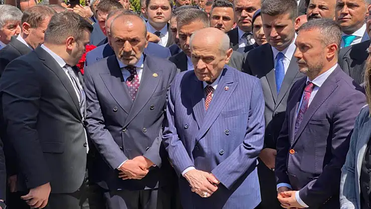 MHP Lideri Bahçeli, Ülkücü Şehitler Anıtı'nı ziyaret etti