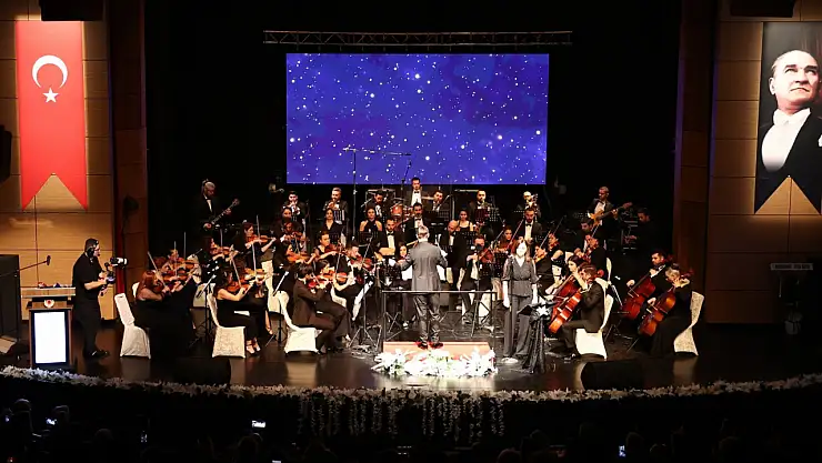 Öğretmenlerin Kurduğu 'Maarif Orkestrası' ilk konserini verdi