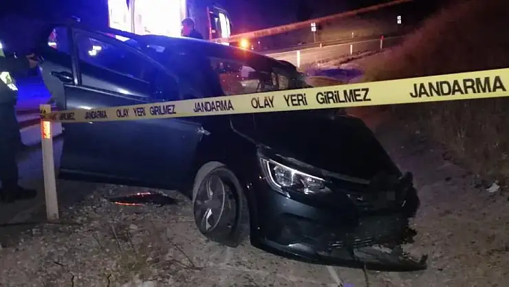 Otomobil ile tır çarpıştı: 1 ölü, 2 yaralı