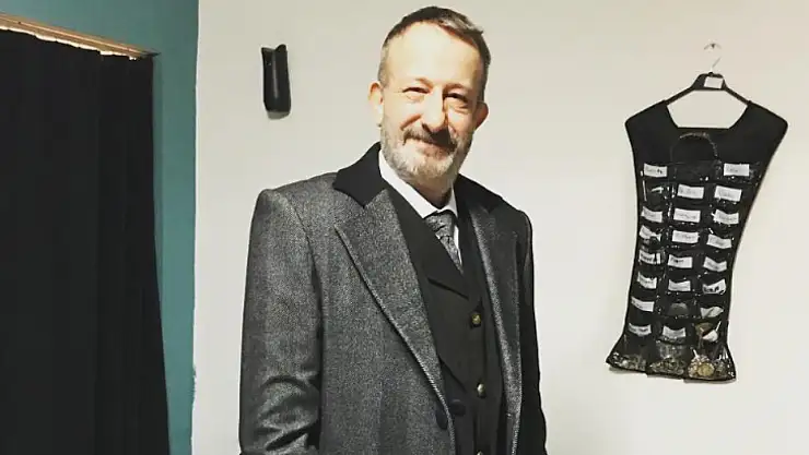 Tiyatro ve Sinema Dünyası bir çınarını kaybetti: Necip Naşit Özcan vefat etti