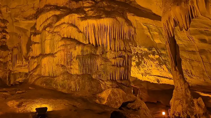 Yer altında zamanın durdurduğu dünya: Dupnisa Mağarası