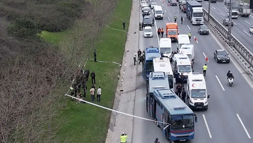 4 cezaevi aracı kaza yaptı:  6 jandarma ve 9 hükümlü yaralı