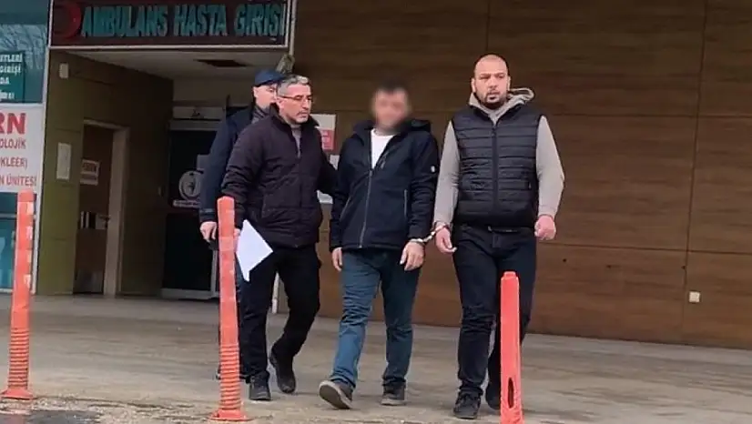 Bebek arabasından  2 milyon liralık altın çaldı: önce kameralara ardından polise yakalandı