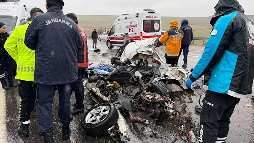 Feci kaza: 3 ölü, 1 yaralı