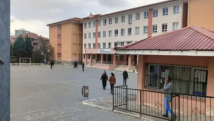 Öğretmen taciz iddiasıyla tutuklandı