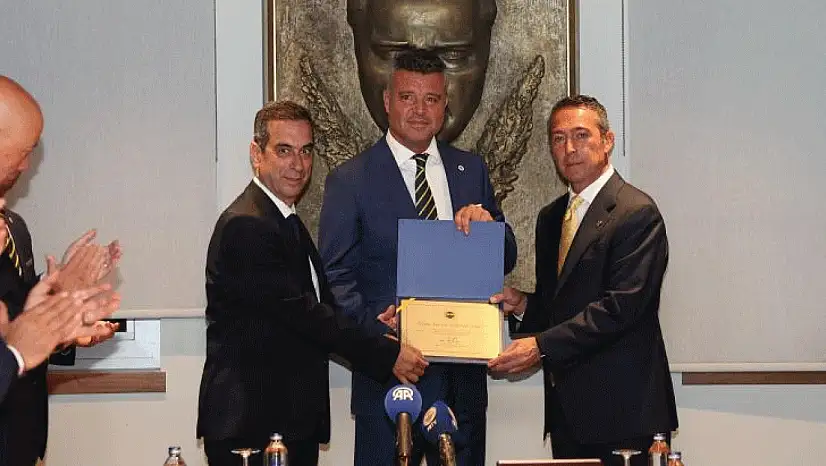 Sadettin Saran ve yönetimi mazbatasını aldı