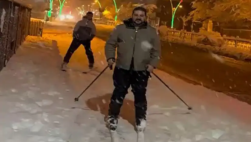 Şehir ortasında kayak keyfi