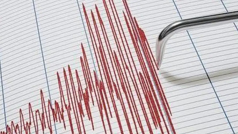 Tokyo sarsıldı: 7,6'lık depremin ardından tsunami alarmı