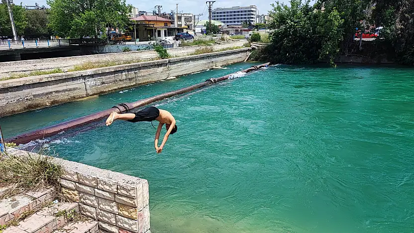 Adana'da korkutan tablo: 11 kişi boğuldu, uyarıları dinlemiyorlar