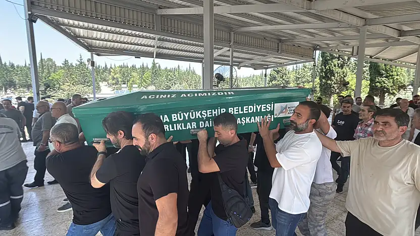 Alacak verecek meselesi yüzünden öldürülen baba ve oğlu defnedildi