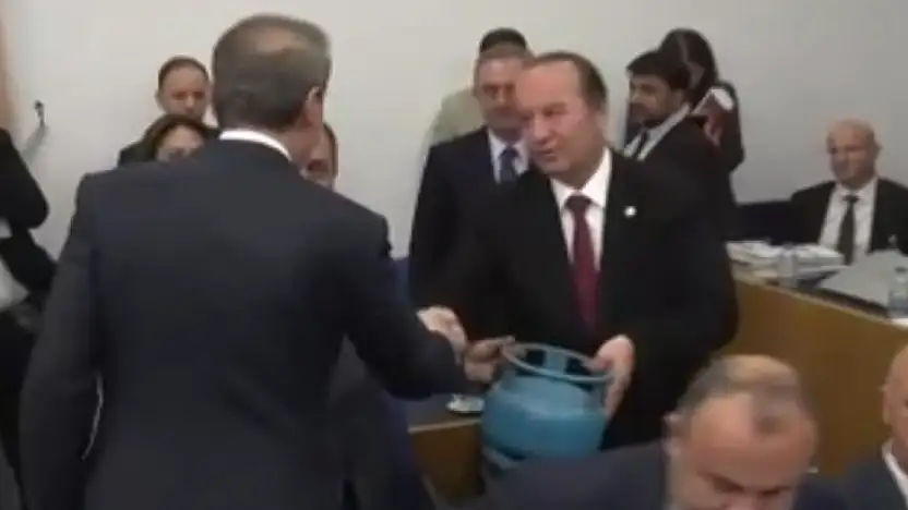 Bakan Bayraktar'ın 'Mutfakta tüp boş' diyen CHP'li vekile yanıtı gündem oldu