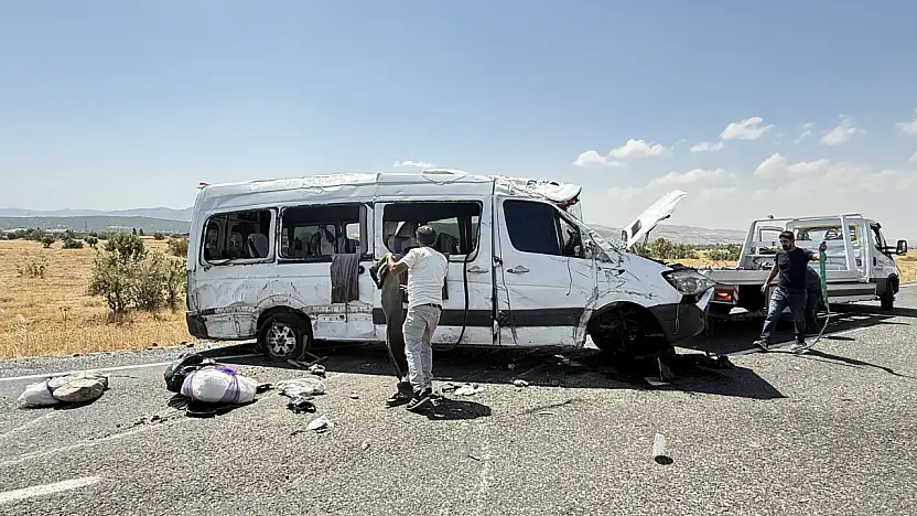 Düğün heyecanı yerini acıya bıraktı: 5 ölü 11 yaralı