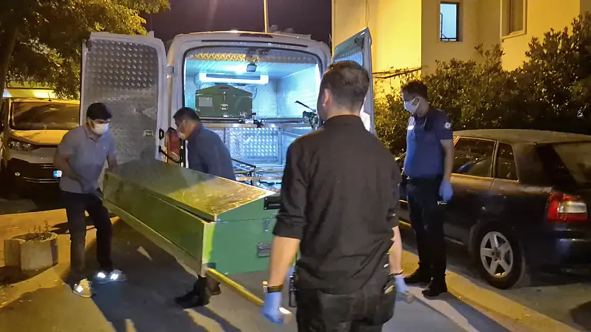 Engelli çocuk babasının cesediyle 2 gün aynı evde yaşadı