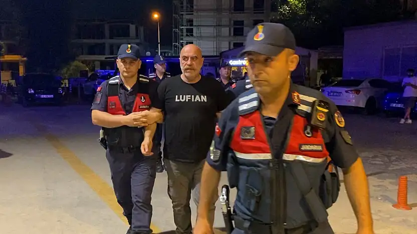 Evini kenevir tarlasına çeviren ünlü yönetmen ve kardeşi gözaltına alındı