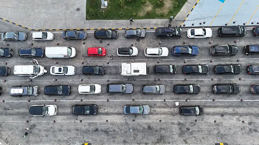 Gurbetçilerin Avrupa'ya dönüş yolculuğu sürüyor