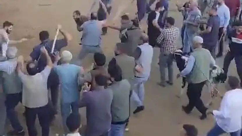 Hayvan pazarında kavga: Ortalık savaş alanına döndü