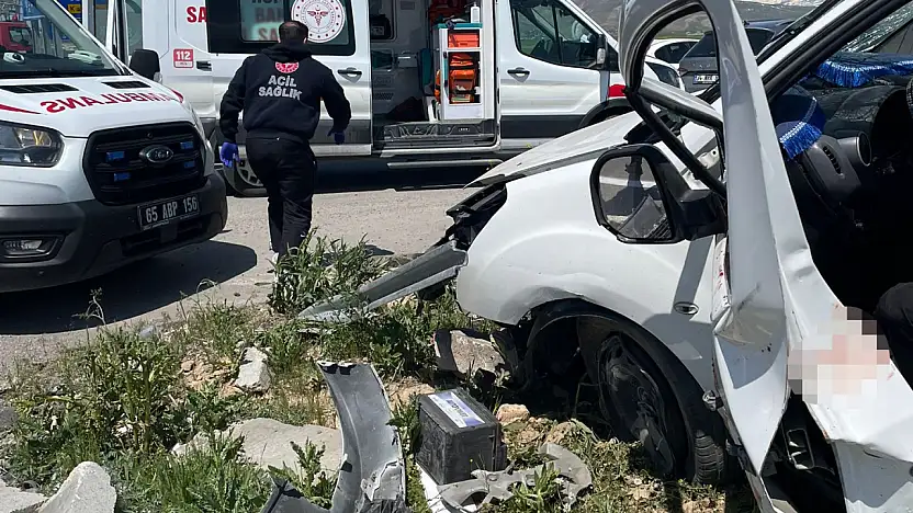 Katliam gibi kaza: 4 ölü 2 yaralı