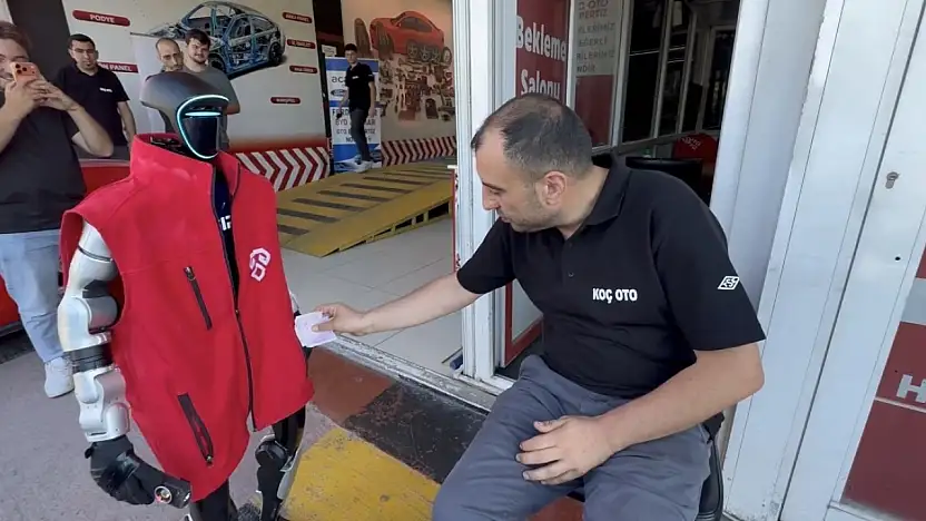 Kocaeli'de oto ekspertiz firmasının robotu zam istedi