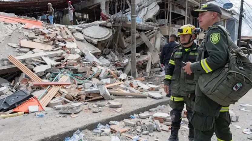Kolombiya'yı vuran 7.4'lük depremde ölü sayısı 132'ye yükseldi