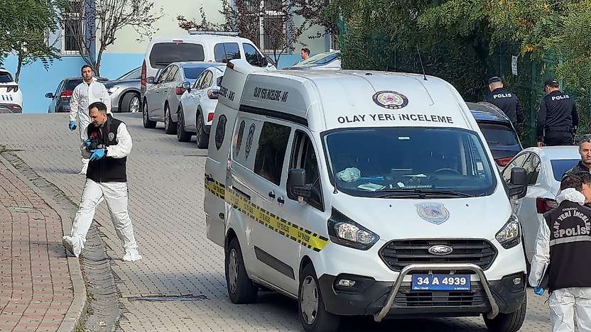 Mezun olduğu okula gelen kız, 8 öğrenciyi bıçakladı