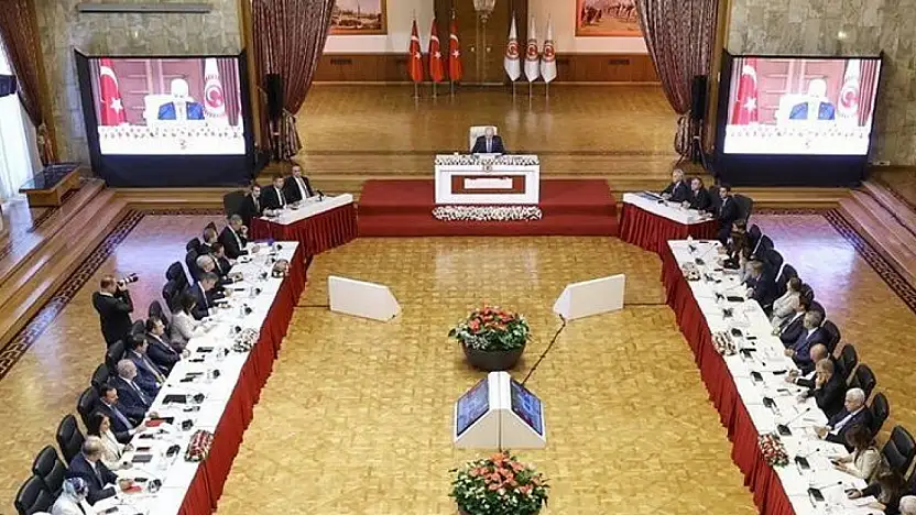 Milli Dayanışma, Kardeşlik ve Demokrasi Komisyonu İmralı'ya gitti