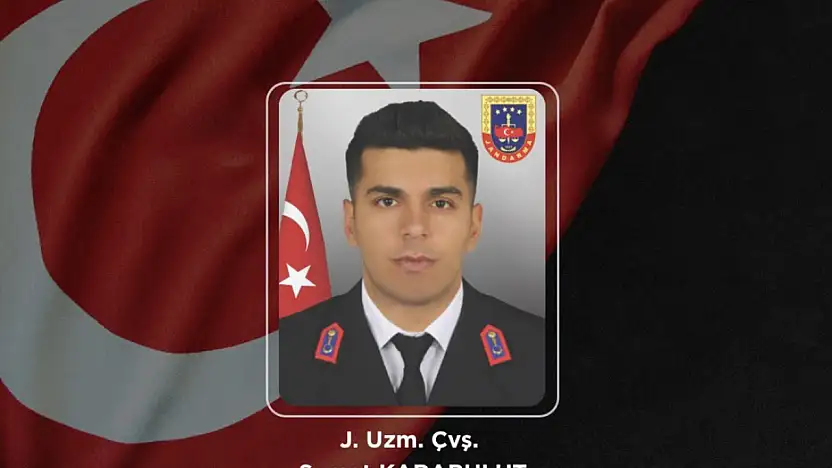 Van'da ticari araç askeri araca çarptı: 1 asker şehit oldu