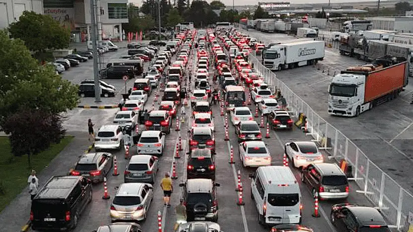 Yaz Tatili Bitti: 2 milyon gurbetçi Türkiye'den ayrıldı