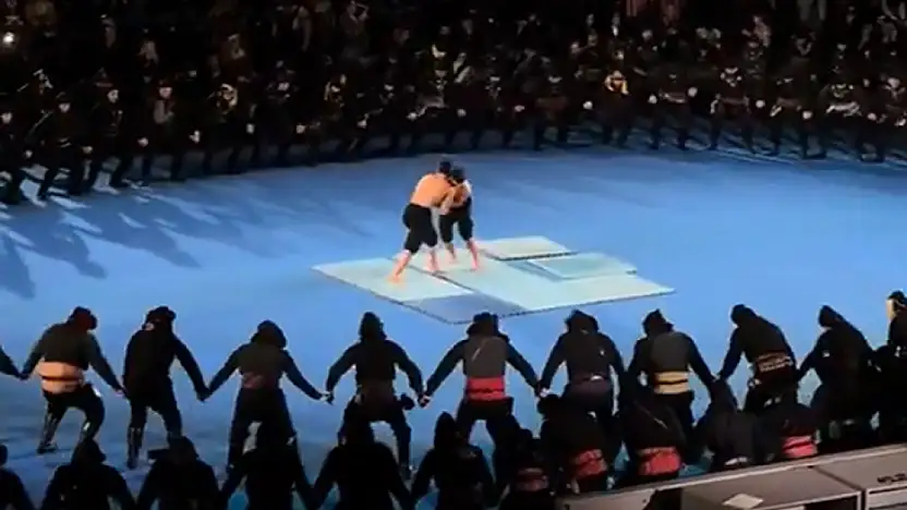 Yunanistan'da tartışma yaratan görüntüler: Horon ve güreşi de sahiplendiler