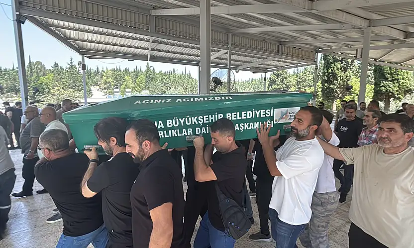 Alacak verecek meselesi yüzünden öldürülen baba ve oğlu defnedildi