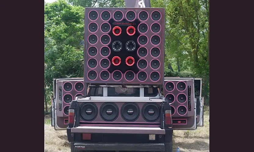 Araçlara sonradan takılan ses ve görüntü sistemlerinin sökülmesi için süresi tanındı