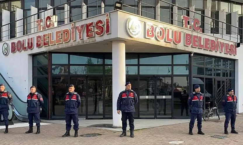Bolu Belediyesi'ne operasyon