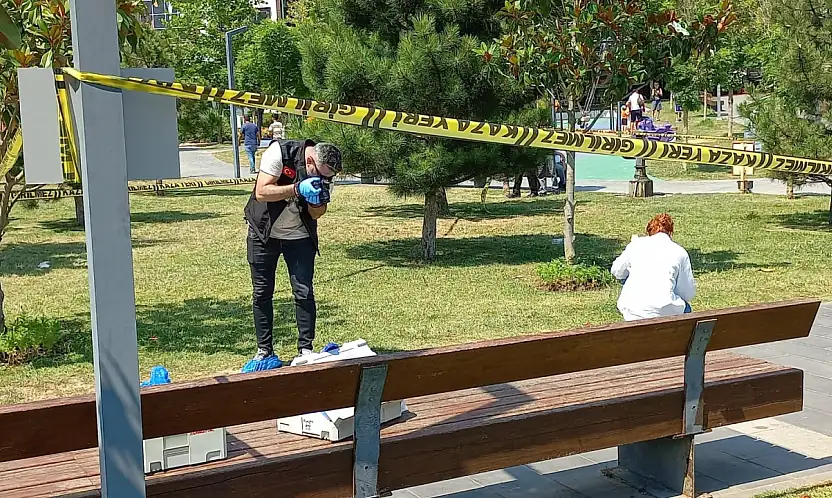 Cani koca boşanma aşamasındaki eşini boğazından bıçakladı
