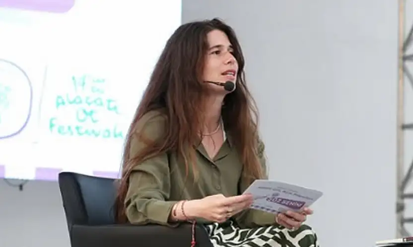 Çeşme Belediye Başkanı Lal Denizli ifadeye çağrıldı