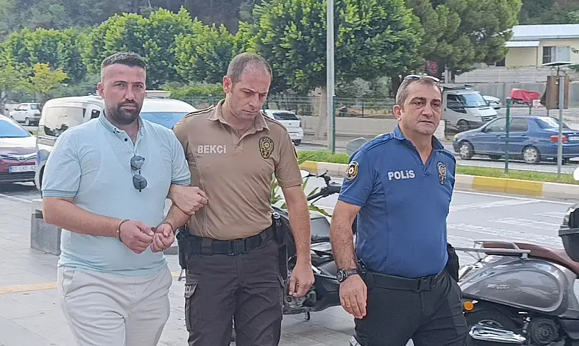 Cinayetten aranan şahıs, ölen şahsın ehliyetini kullanırken yakalandı