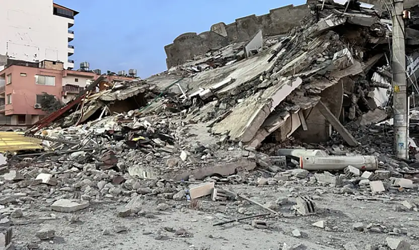 Depremde yıkılan binalardan sorumlu olanlar erken tahliyeden yararlanamayacak