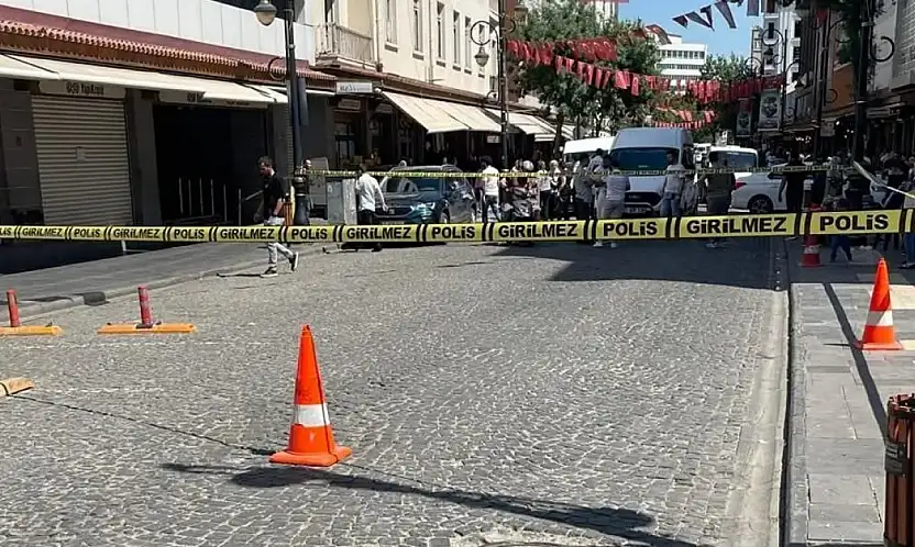 Diyarbakır'da Yapı Kredi şubesi kurşunlandı