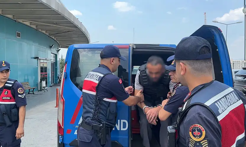 Eşini ve eniştesini öldürdü: Namus meselesi!