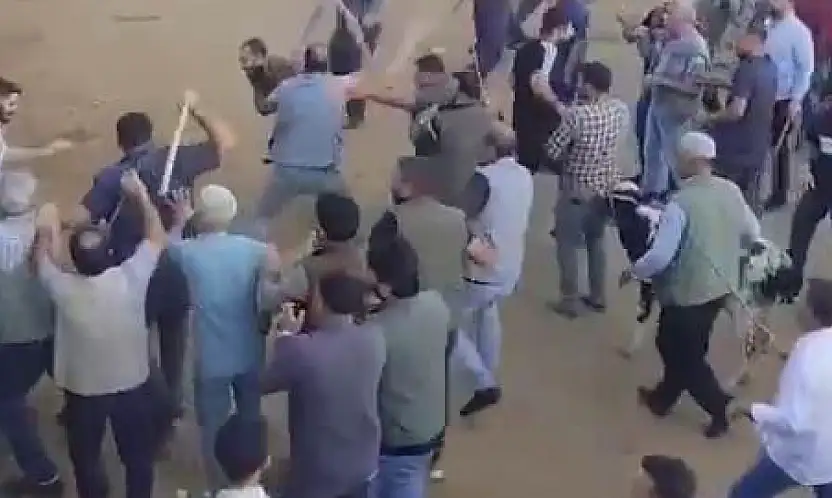Hayvan pazarında kavga: Ortalık savaş alanına döndü