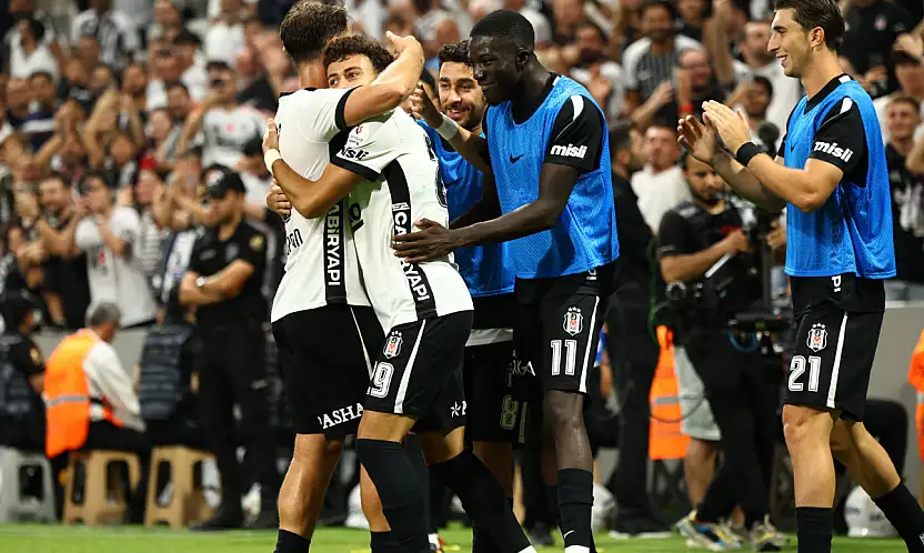 Kartal coştu, Vlahovic şov yaptı!