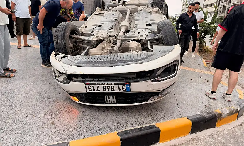 Otomobil takla attı: 2 ölü 3 yaralı