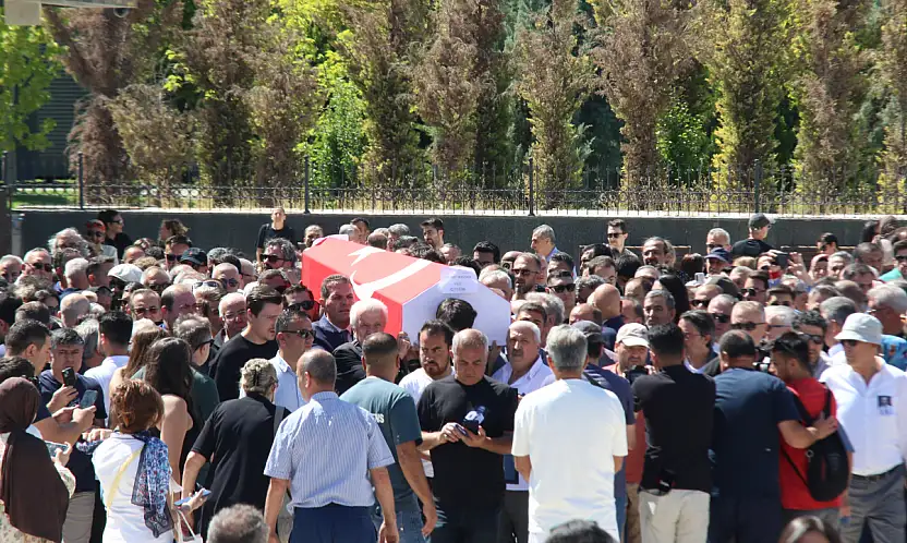 Serhat Kılıç son yolculuğuna uğurlandı