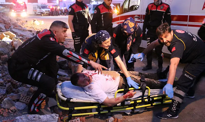 Trabzon'da deprem tatbikatı gerçeğini aratmadı