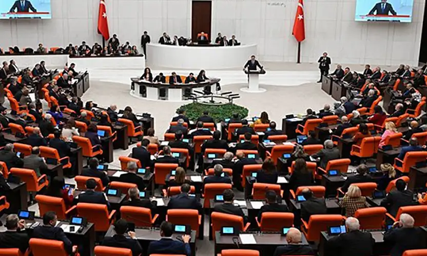 TSK'nın Aden Körfezi görev süresi 1 yıl daha uzatıldı